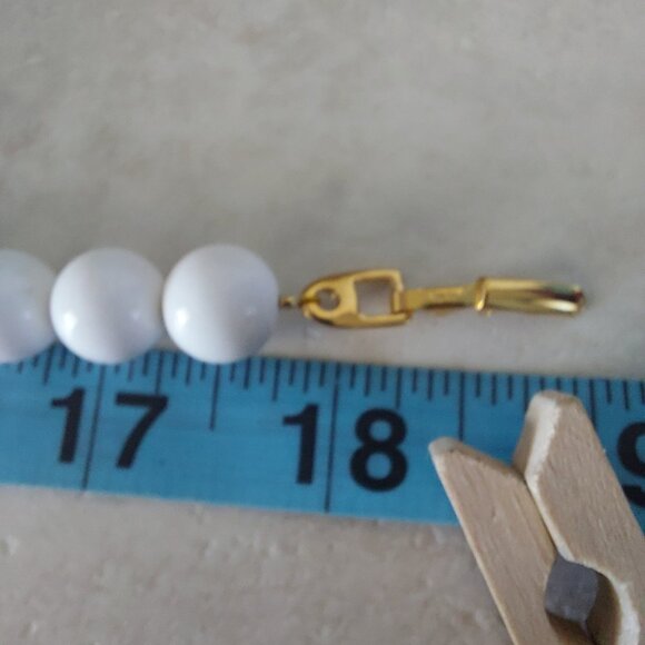 Vintage Napier Necklace White Gold Beads 18 inches EUC - Picture 6 of 7